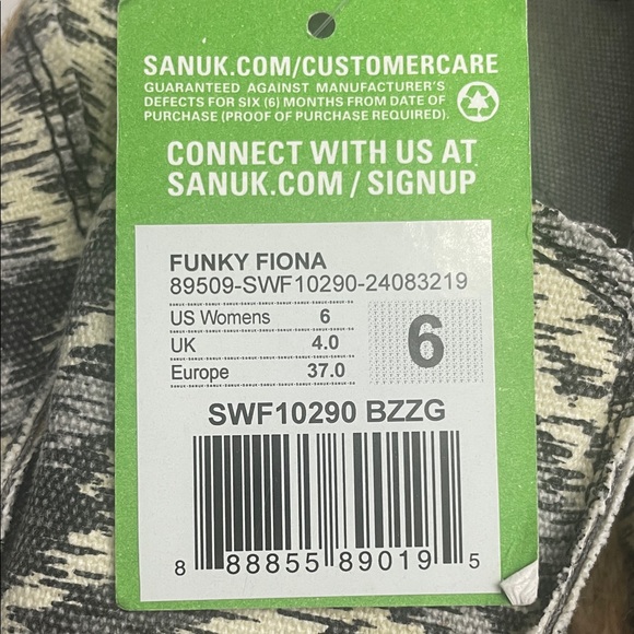 Sanuk Black and Cream Espadrilles - Picture 3 of 3